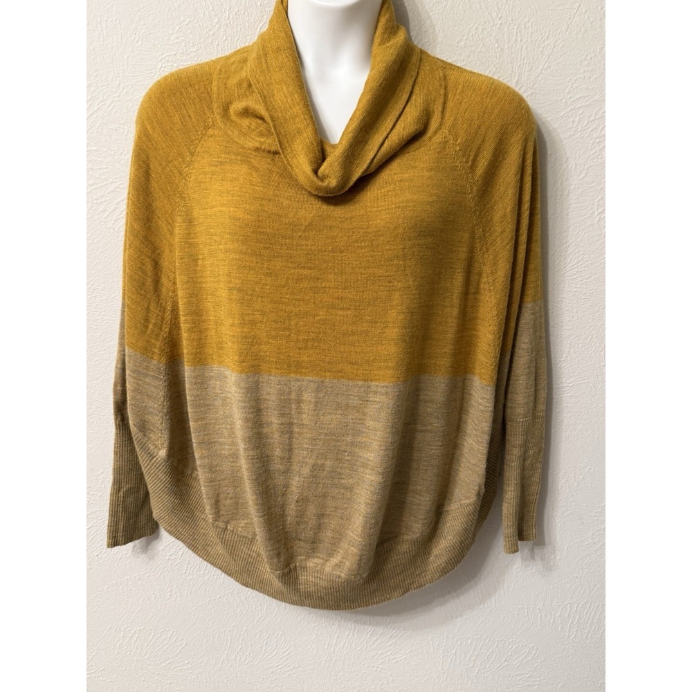 Smartwool size S/M oversized Merino Blend Sweater Long Sleeve Turtleneck Gold